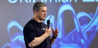 Дроны смогут эффективнее поражать цели и летать без связи – министр Федоров о развитии БПЛА