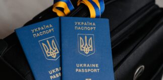 У всіх посольствах та консульствах України запроваджено онлайн-подачу документів, – Сибіга