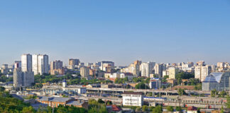 В Ростовской области сообщают о нападении дронов, на железнодорожной станции пожар – видео