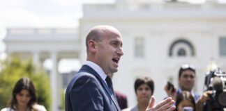 Помощник Трампа заявил, что Индия финансирует войну России против Украины