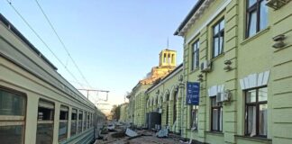 Лозова зазнала масштабної атаки: пошкоджено залізницю, є загиблий і поранені