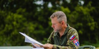 Двоє словаків прагнули воювати за ЗСУ, а один – за Росію, проте президент країни не дозволив.