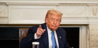 Трамп спробував пояснити, чому Зеленський не братиме участі у саміті на Алясці