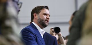 Венс про удар по заводу Flex: Мені це не подобається, але це війна