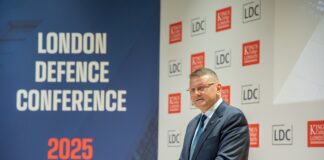 The Guardian: Вэнс телефонував Залужному після конфлікту із Зеленським, він відмовився розмовляти