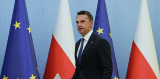 Уряд Польщі готує законопроєкт для обхід вето Навроцького на допомогу українцям