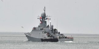 Бійці ГУР вразили російський ракетний корабель в Азовському морі відео