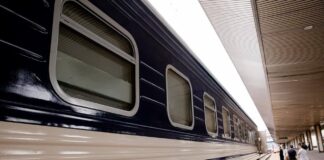 Залізниця на Київщині пошкоджена внаслідок атаки Росії, затримуються поїзди