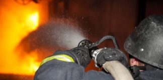Росія атакувала дронами енергетичну інфраструктуру Чорноморська, майже 30 000 людей залишились без світла, відео