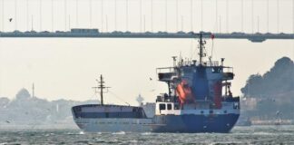У Чорному морі на Одещині пошкоджено суховантаж через вибух невідомого пристрою