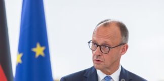 Мерц заявив, що Німеччина поки що не обговорює відправку сухопутних військ в Україну