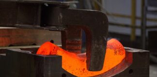 Швейцарія заморозила рахунки провідного виробника титану в Росії