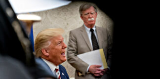 Колишній радник Трампа: Ймовірність миру в Україні зараз нижча, ніж перед зустріччю на Алясці