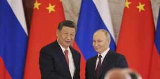 Дипломат Хара: Пекін підтримуватиме Москву, доки це вигідно, а потім "поглине її"