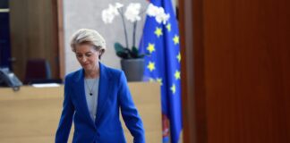 Урсула фон дер Ляєн не збирається летіти до Вашингтона на зустріч із Трампом