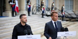 Зеленський про запрошення Путіна: Якщо хочеш, щоб зустрічі не було, запроси мене до Москви