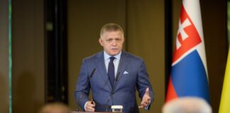 Фіцо запевнив, що не обговорював з Путіним енергетичну блокаду України