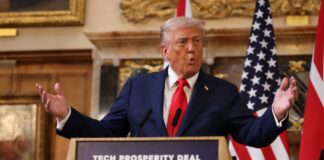 Трамп: Ми постачаємо НАТО багато зброї для України