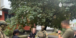 ДБР: Затримано офіцера, який допомагав депутату фіктивно служити, розробив нову схему