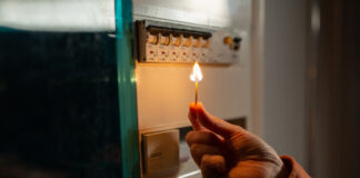 В Україні 20 жовтня діятимуть графіки відключення світла, але не для всіх