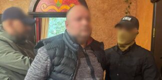 ОГП: Затримано чиновника Мін’юсту за хабар – виключав з військового обліку та розшуку ТЦК