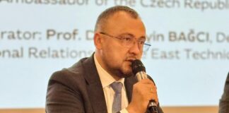 Україна надасть Польщі дозвіл на нові місця для пошуку жертв Волинської трагедії