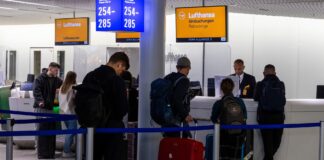 ЗМІ: Військові розвідувальні дрони над аеропортом у Мюнхені