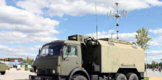 Українські дрони знищили рідкісну російську станцію РЕБ "Житель" – відео