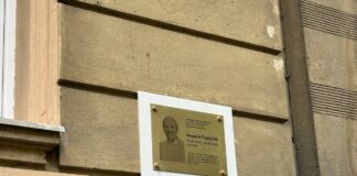 У Львові відкрили меморіальну дошку в пам’ять про загиблого Андрія Парубія – фото