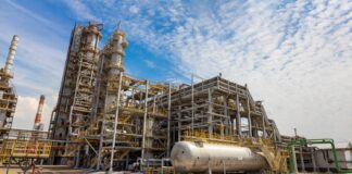 Безпілотники СБУ вразили нафтобазу в Башкортостані на відстані 1400 км від України – джерело