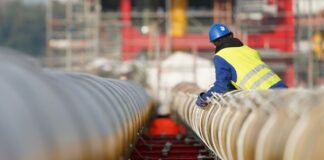 Угорщина згодилася на заборону постачання ЗПГ з Росії – ЗМІ