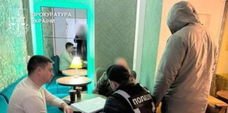 Прокуратура: американському добровольцю ЗСУ пообіцяли створити "лазерну зброю" за $85 000