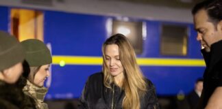 Місцеві називають це людським сафарі: Джолі поділилася враженнями від поїздки в Україну