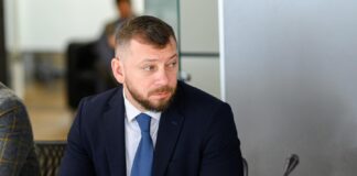 Юра Єнакіївський та УЗ: як влада може усунути Клименка і зупинити справу Міндича