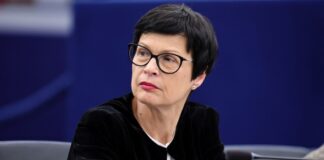 В ЄС застерегли Україну від тиску на антикорупціонерів та суспільство