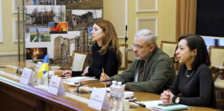 Парламент не звільнив Гринчука і Галущенка: трибуна заблокована – відео
