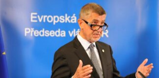 Бабиш збирається визначити майбутнє "чеської ініціативи" щодо боєприпасів для України