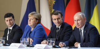 Зеленський про НАТО і Крим: Казав це Путіну на першій зустрічі, міг би й на останній