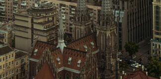 Лубінець звинуватив Мінкульт у затягуванні передачі костелу Святого Миколая громаді
