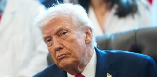 Трамп висловився щодо атаки РФ на Київ: вибухи лунали всюди
