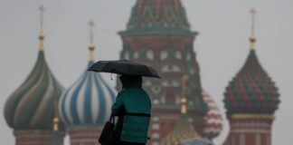 FT дослідила російські сайти з працевлаштування: що зарплати розповідають про війну