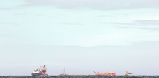 Ціни на нафту змінюються через блокаду Венесуели та атаку на російський танкер