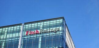 Fitch покращив кредитний рейтинг України