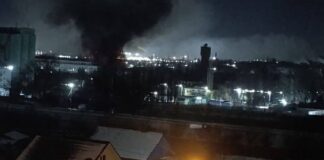 Дрони атакували Липецьку область: великий пожежа поблизу заводу "Енергія" на відео