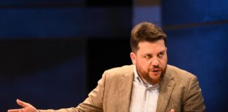 Прем’єр Литви вважає, що соратнику Навального Волкову немає місця в країні