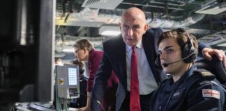 Велика Британія допомагала США захопити танкер під російським прапором, що прямував у Росію
