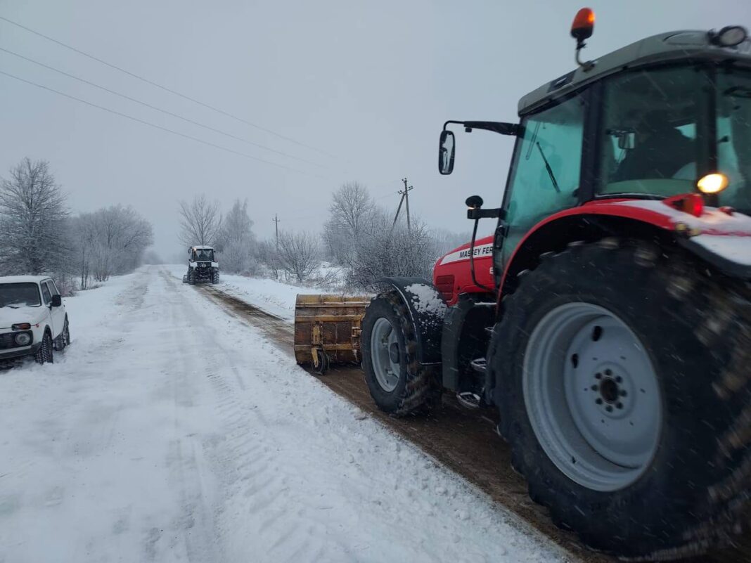 В Україні триває негода: найскладніша ситуація – у Житомирській області, відео