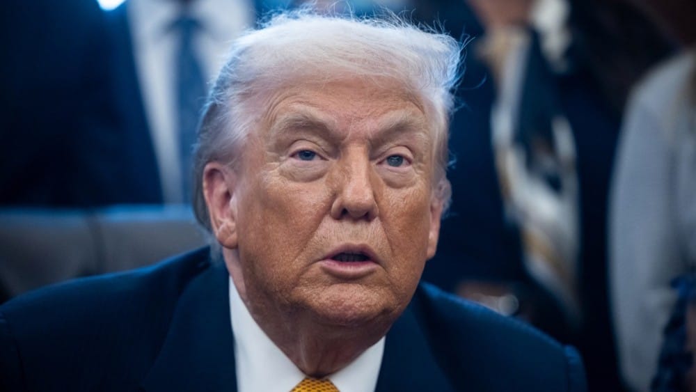 Високопосадовець з Близького Сходу заявив: без удару Трампа режим в Ірані лише посилиться, вважає Axios