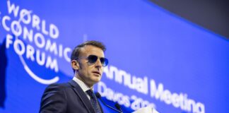 Макрон оголосив про затримання нафтового танкера, що прямував з Росії – фото