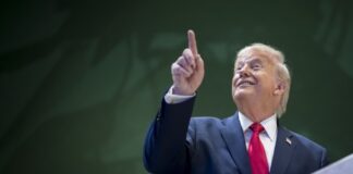 Трамп: Наша величезна армада біля Ірану, більша, ніж у Венесуели, але Тегеран хоче переговорів